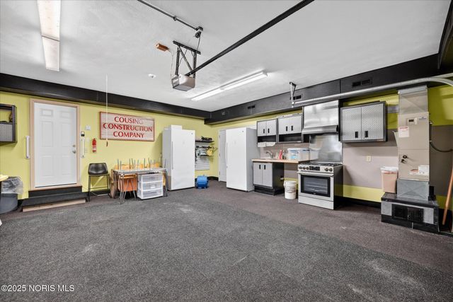 107 Secor Woods Lane, Perrysburg, OH 43551