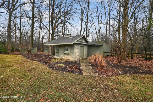 107 Secor Woods Lane, Perrysburg, OH 43551