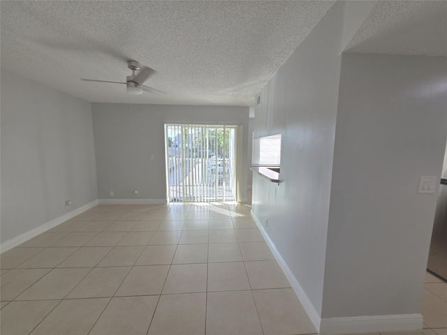 5672 Rock Island Rd 251, Tamarac, FL 33319