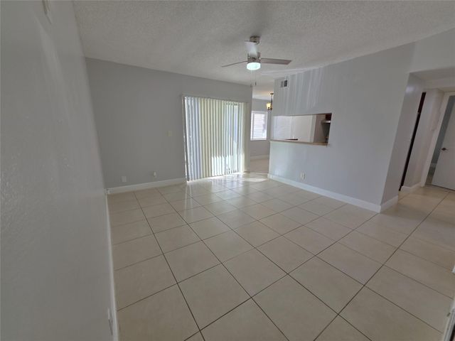 5672 Rock Island Rd 251, Tamarac, FL 33319