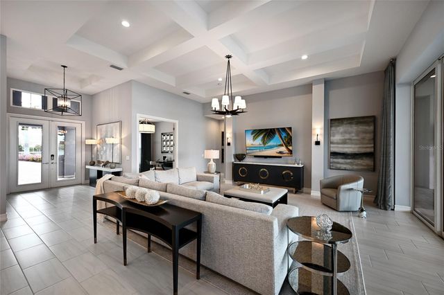 8134 PAVIA WAY, Bradenton, FL 34202