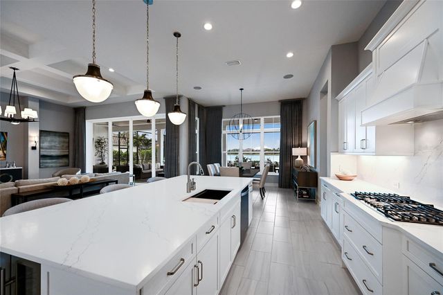 8134 PAVIA WAY, Bradenton, FL 34202