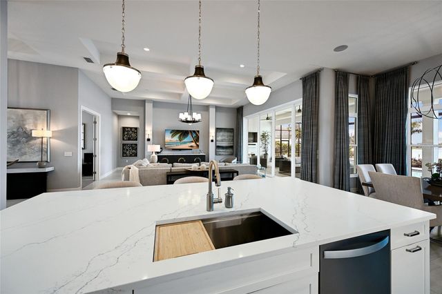 8134 PAVIA WAY, Bradenton, FL 34202