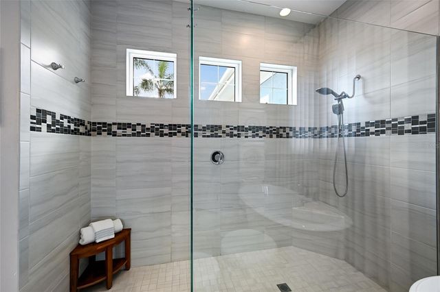 8134 PAVIA WAY, Bradenton, FL 34202