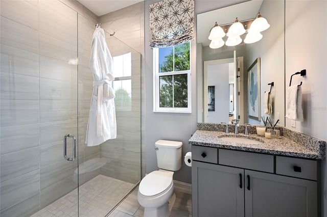 8134 PAVIA WAY, Bradenton, FL 34202