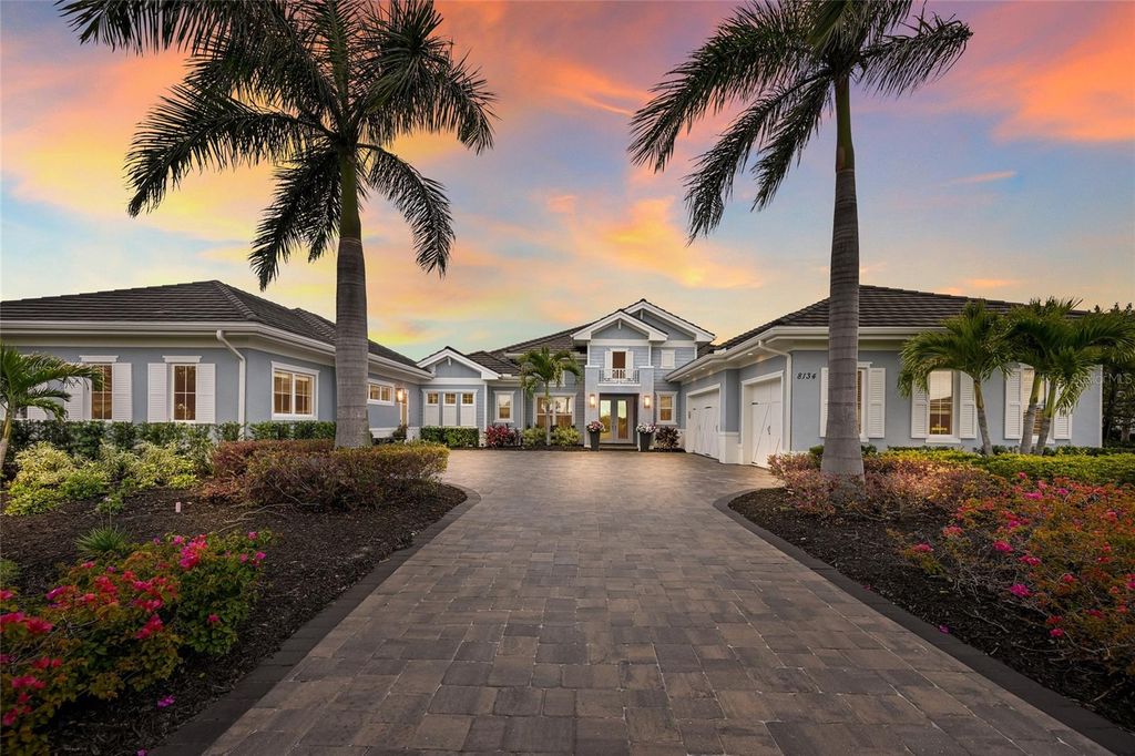 8134 PAVIA WAY, Bradenton, FL 34202