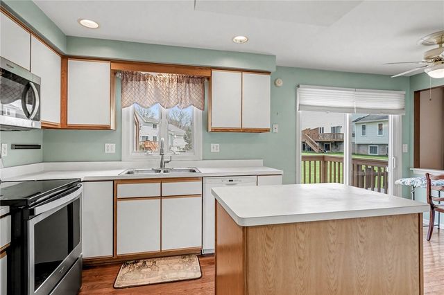 32 Wind Loft Circle, Perinton, NY 14450