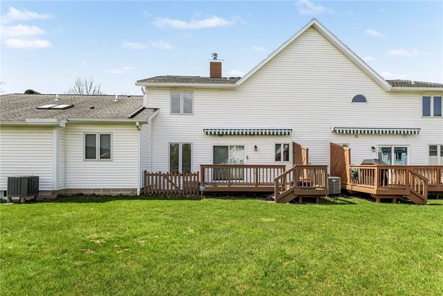 32 Wind Loft Circle, Perinton, NY 14450