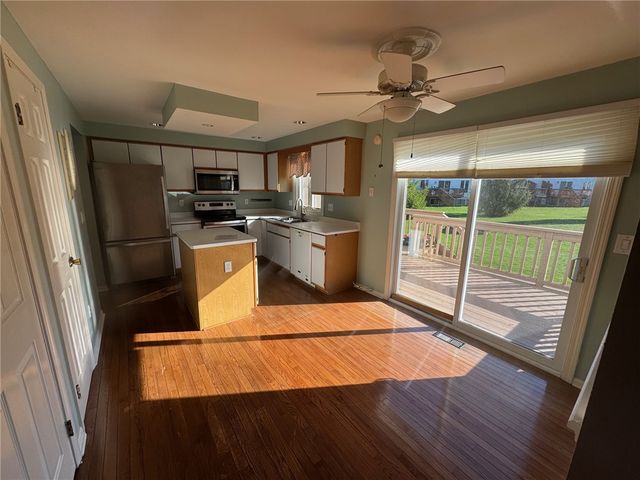 32 Wind Loft Circle, Perinton, NY 14450