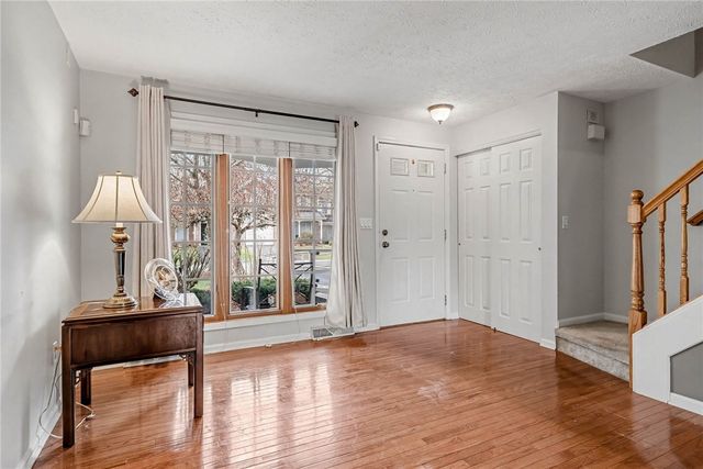 32 Wind Loft Circle, Perinton, NY 14450