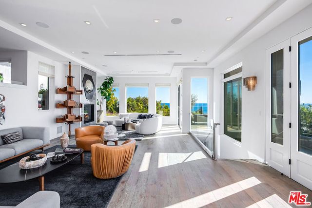 31555 Pacific Coast Highway, Malibu, CA 90265