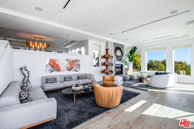 31555 Pacific Coast Highway, Malibu, CA 90265