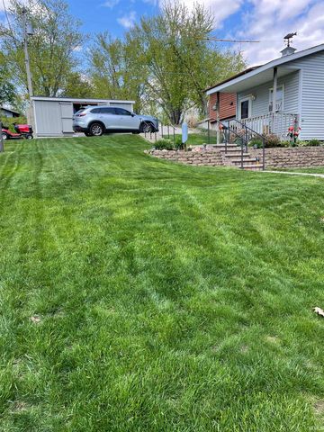 8917 E Circle Drive S Drive, Syracuse, IN 46567