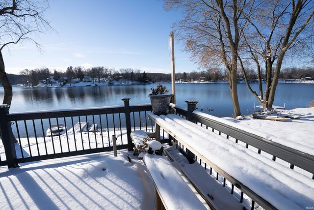 8917 E Circle Drive S Drive, Syracuse, IN 46567