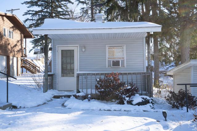 8917 E Circle Drive S Drive, Syracuse, IN 46567