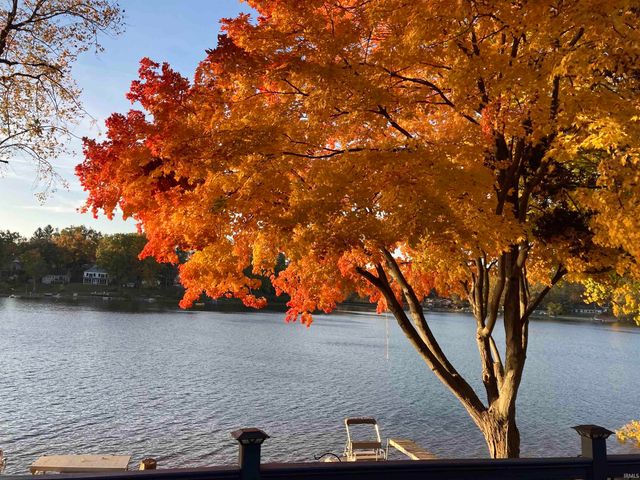 8917 E Circle Drive S Drive, Syracuse, IN 46567