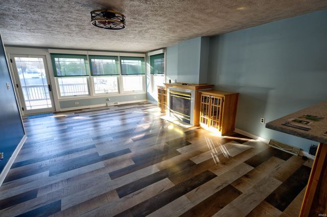 8917 E Circle Drive S Drive, Syracuse, IN 46567