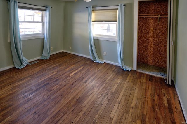 8917 E Circle Drive S Drive, Syracuse, IN 46567