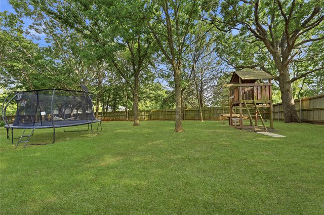 2030 Deer Run, Denison, TX 75020