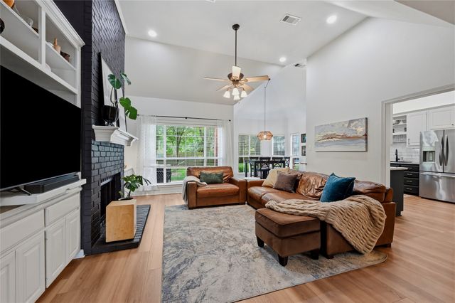 2030 Deer Run, Denison, TX 75020