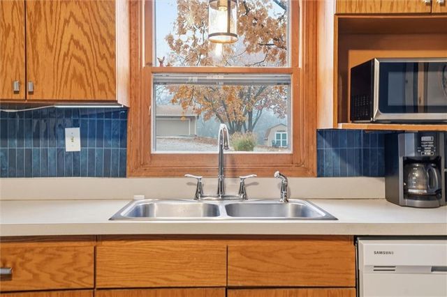 230 Elmore Street, Lecompton, KS 66050