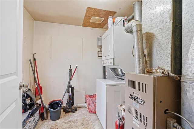 230 Elmore Street, Lecompton, KS 66050