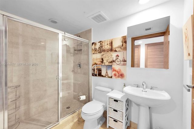 1830 S Ocean Dr 1403, Hallandale Beach, FL 33009
