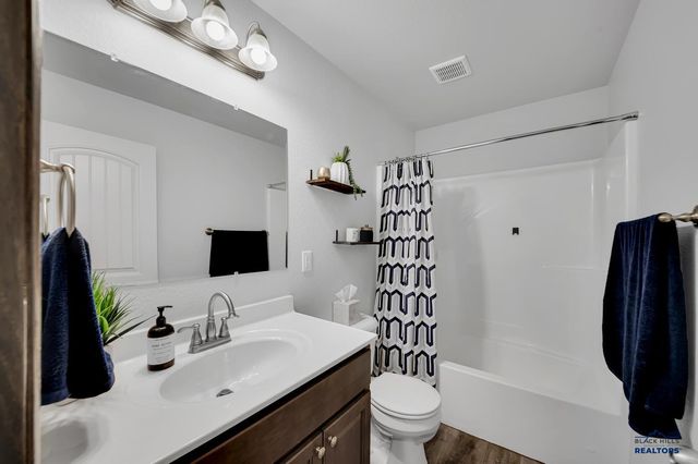 4400 BERINGER DR, Rapid City, SD 57703