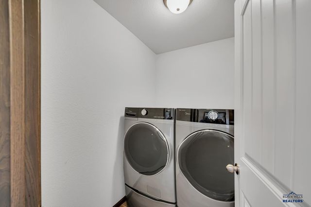 4400 BERINGER DR, Rapid City, SD 57703