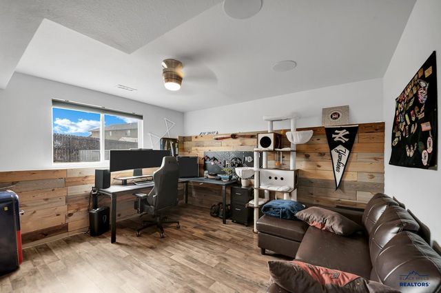 4400 BERINGER DR, Rapid City, SD 57703