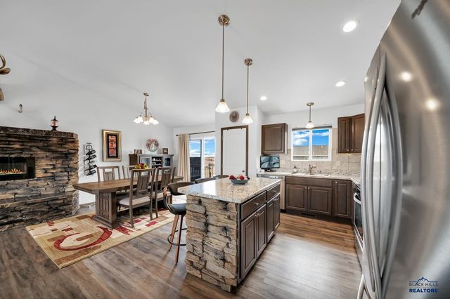 4400 BERINGER DR, Rapid City, SD 57703