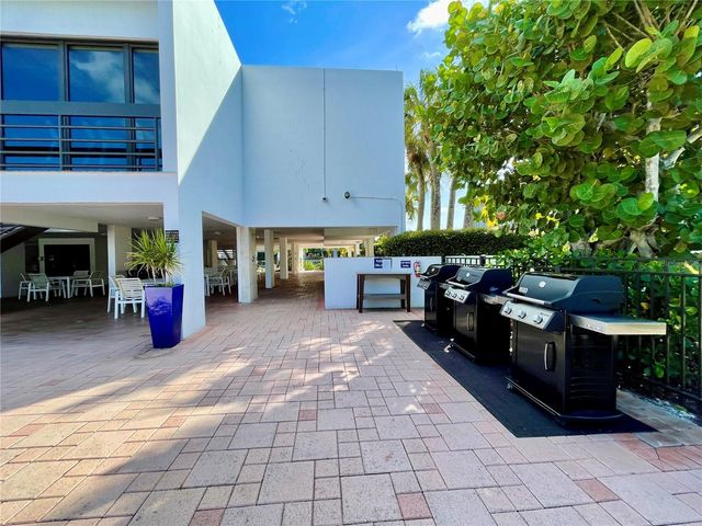 1135 GULF OF MEXICO DRIVE 505, Longboat Key, FL 34228