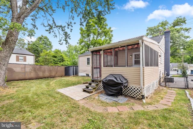 5903 BERWYN, Berwyn Heights, MD 20740
