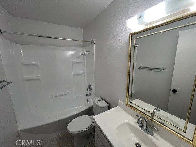 31 Meadowgrass, Irvine, CA 92604