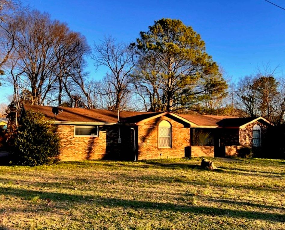 208 Tyne Blvd, Old Hickory, TN 37138