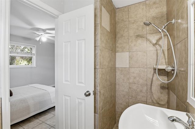 3921 SE 14TH TERRACE, Gainesville, FL 32641