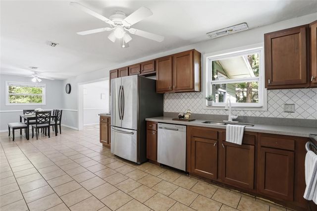 3921 SE 14TH TERRACE, Gainesville, FL 32641