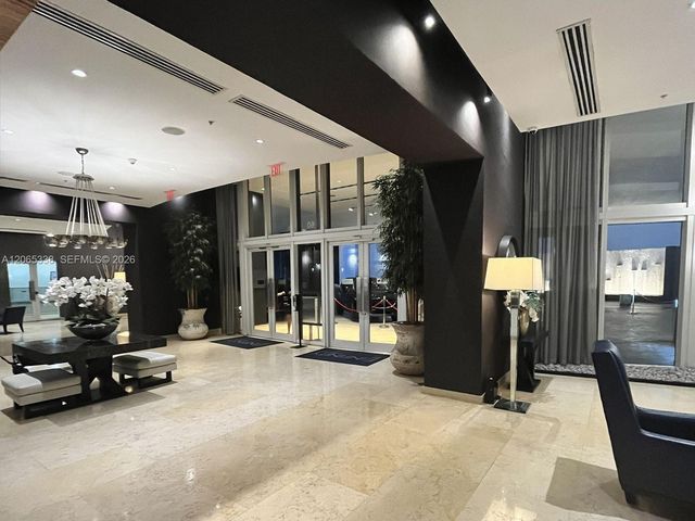60 SW 13th Street 3219, Miami, FL 33130