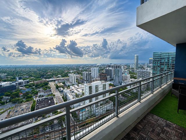 60 SW 13th Street 3219, Miami, FL 33130