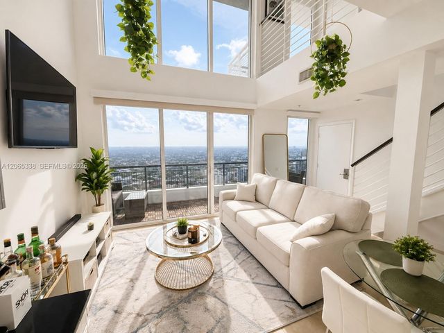 60 SW 13th Street 3219, Miami, FL 33130