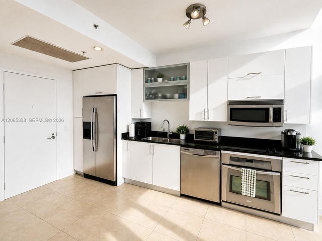 60 SW 13th Street 3219, Miami, FL 33130