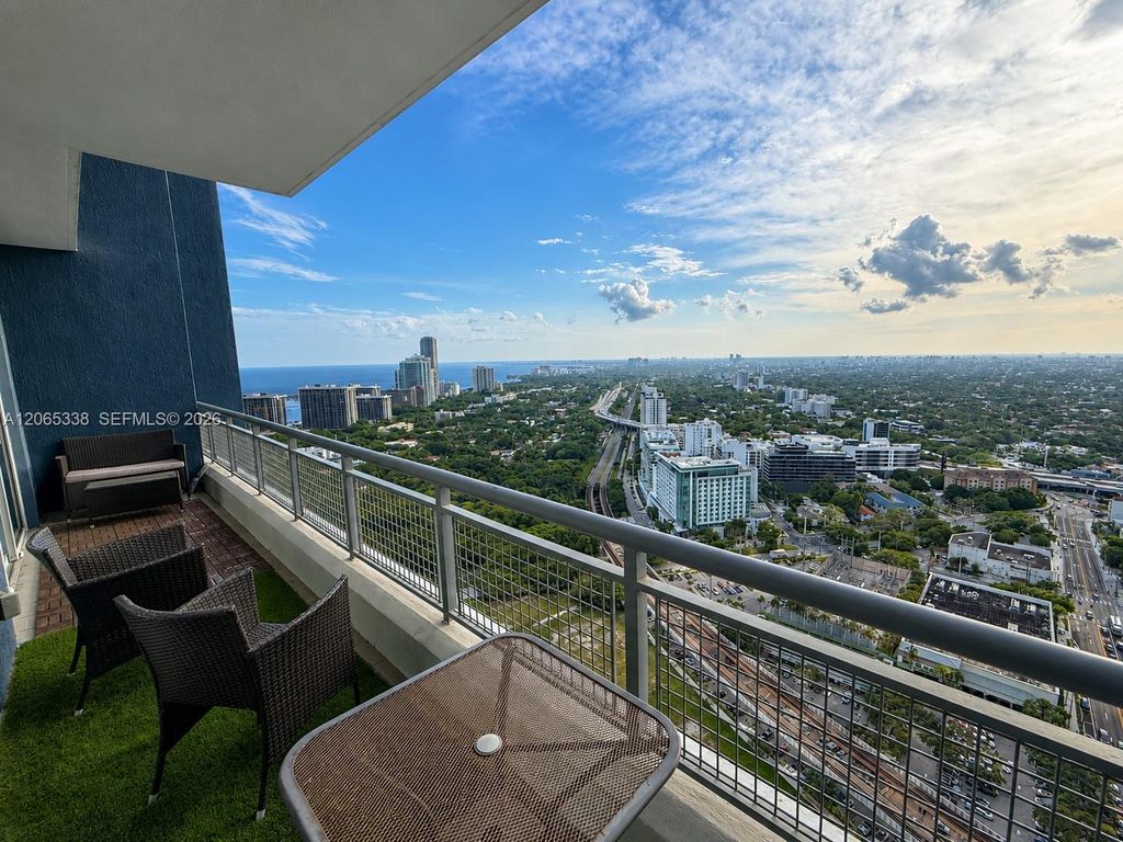 60 SW 13th Street 3219, Miami, FL 33130