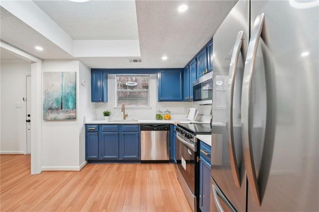 1750 Clairmont Road 8, Decatur, GA 30033