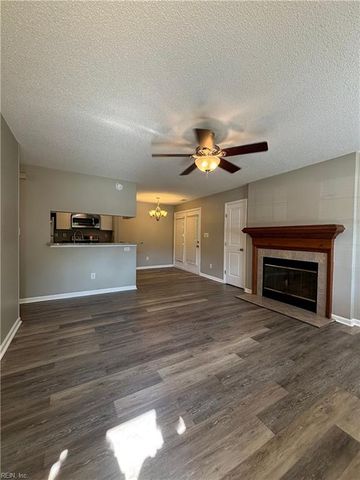 713 Rapidan River Ct Apt A, Chesapeake, VA 23320