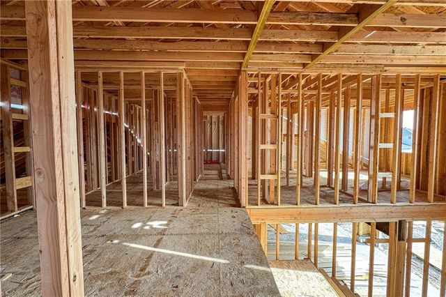 21926 W 99th Terrace, Lenexa, KS 66220