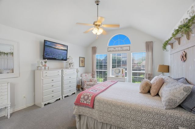 8705 Tiercels Drive, Mckinney, TX 75072