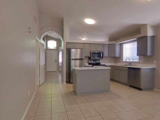 8363 W Audrey Lane, Peoria, AZ 85382