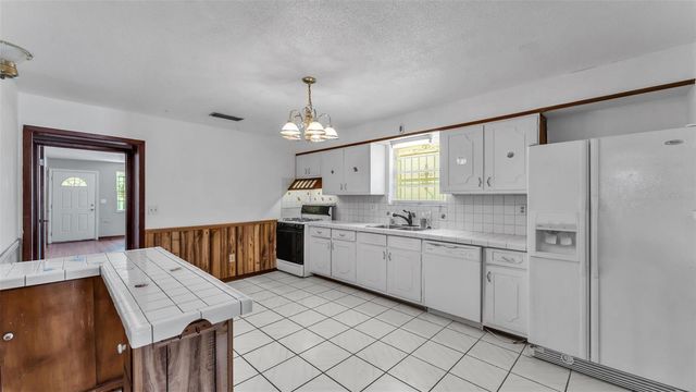 614 E CRAWFORD STREET, Lakeland, FL 33805