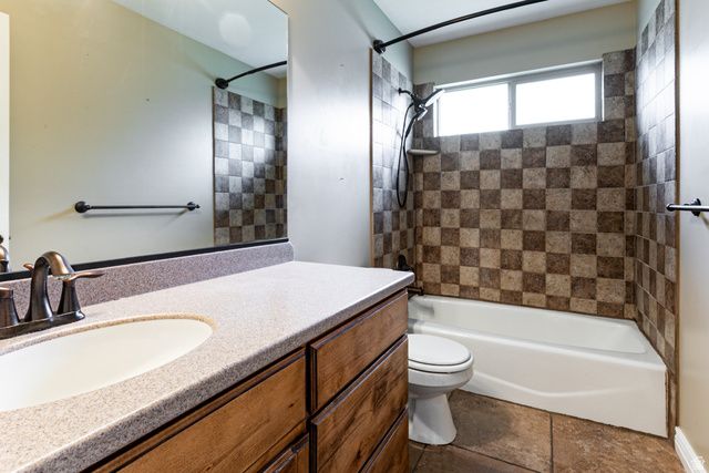 3031 W 2325 S, West Haven, UT 84401