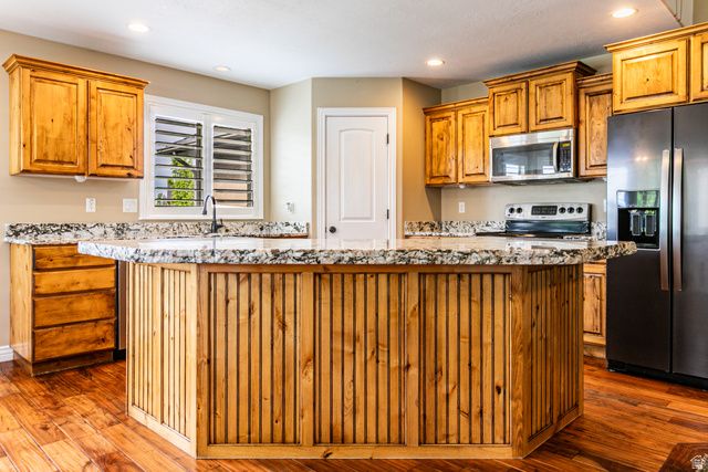 3031 W 2325 S, West Haven, UT 84401